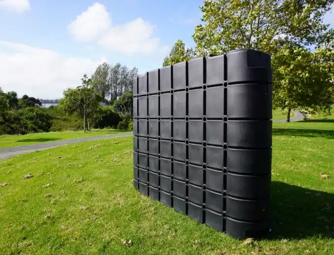 Slimline watertank